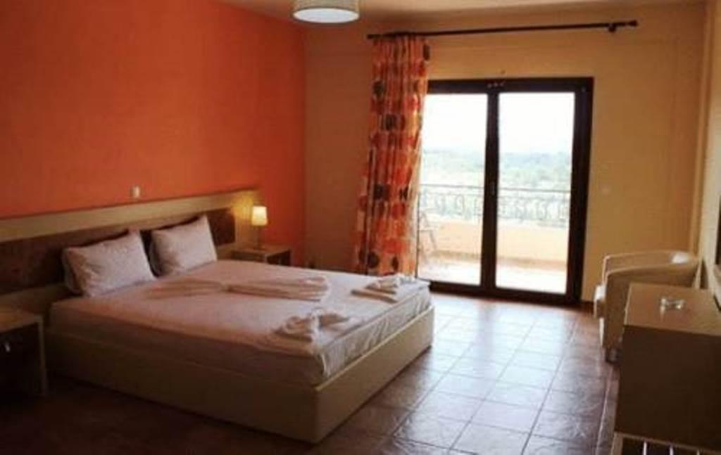 Moonbeam Hotel Potos Ngoại thất bức ảnh